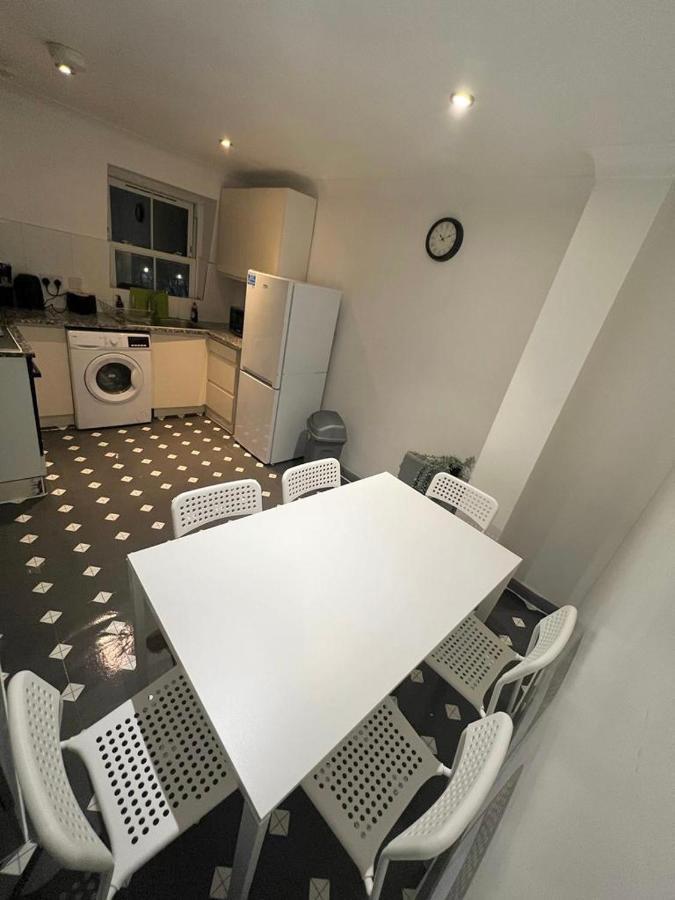 3 Bedroom Flat In King'S Cross, St Pancras'S. 8 People ロンドン エクステリア 写真