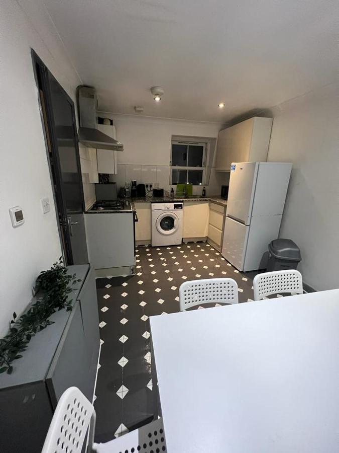 3 Bedroom Flat In King'S Cross, St Pancras'S. 8 People ロンドン エクステリア 写真