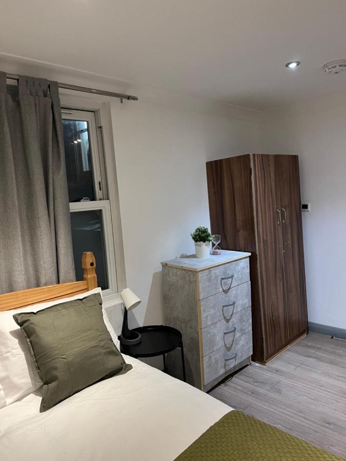 3 Bedroom Flat In King'S Cross, St Pancras'S. 8 People ロンドン エクステリア 写真